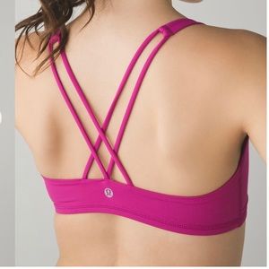 Lululemon Free to Be Bra Size 4